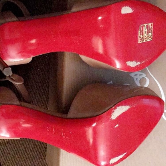 Christian Louboutin heels - Picture 2 of 4